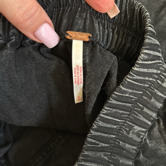 Free People shorts - Picture 4 of 4